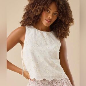 *NWT* Jaycie Embroidered Top